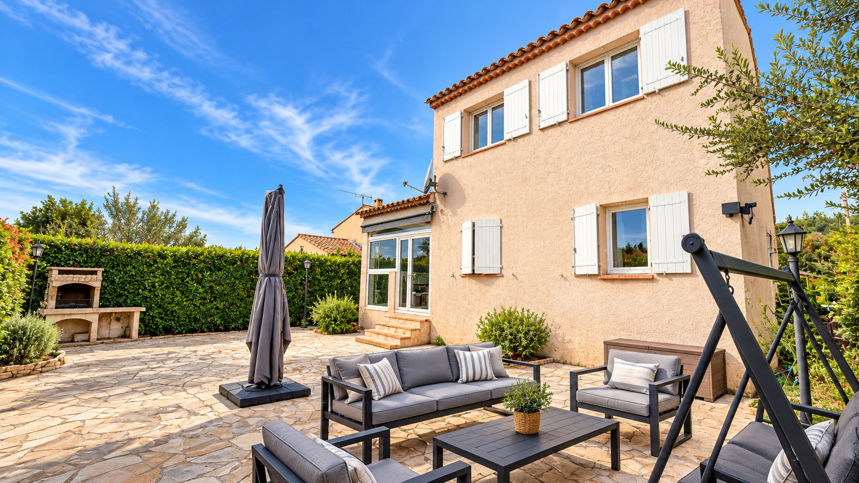 Maison à vendre à Fayence, 100 m², 5 pièces – photo 1 sur 20